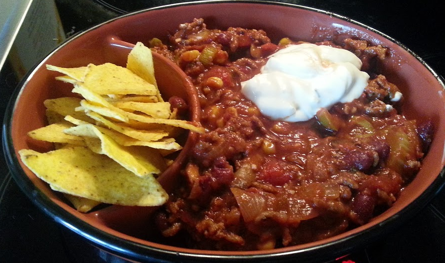Higgs' Chilli with Tortillas and Sour Cream