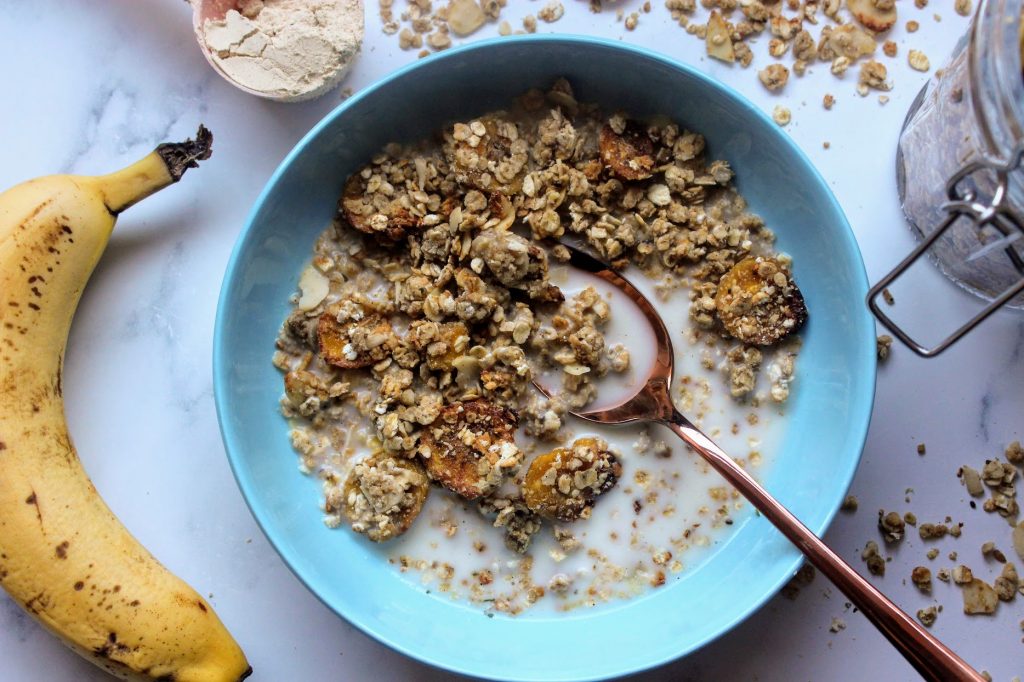 Banana & Gingerbread Protein Granola – Indulging Innocently Recipes by ...