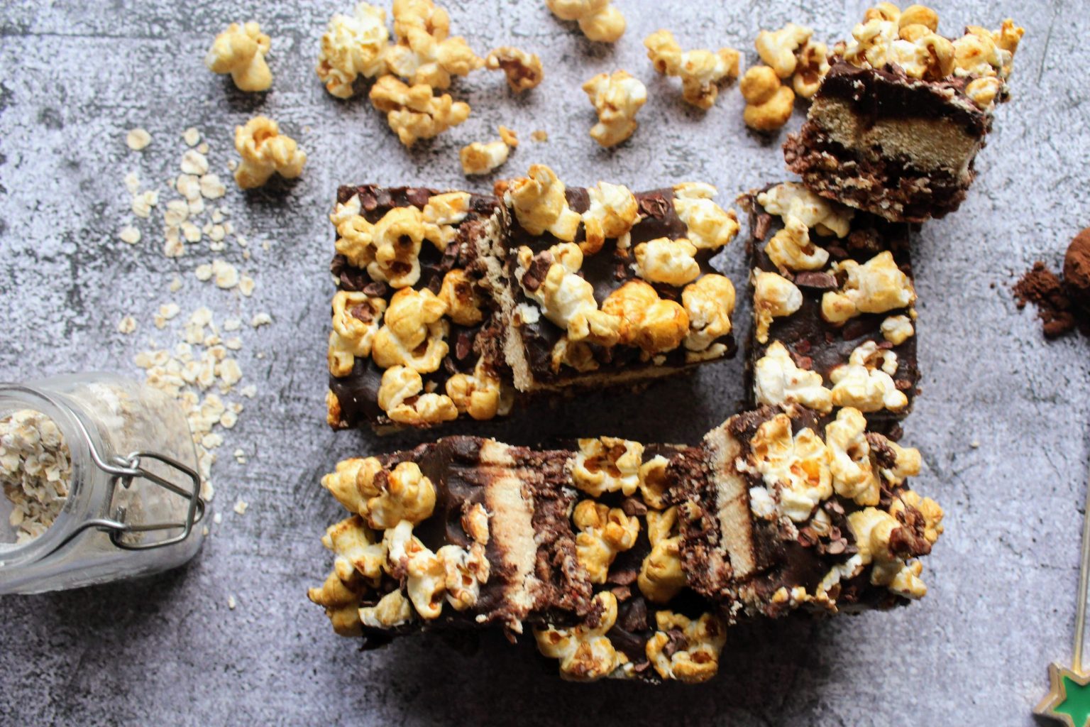 SALTED CARAMEL PEANUT BUTTER CHOCOLATE POPCORN PROTEIN BARS Indulging